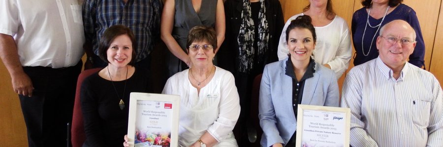 Voor vlnr: Brenda du Toit, Glenda Kitley, Lean Terblanche, rdl Dudley Coetzee.  Agter vlnr: Kat Myburgh, Wilfred Chivell, Julie Cheetham, Karin Blumer, Caron Lee, rdl Riana de Coning
